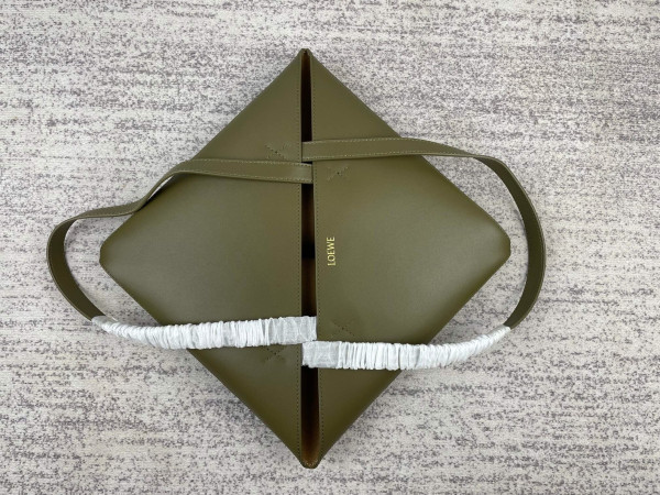 LOEWE Puzzle Fold Tote in shiny calfskin