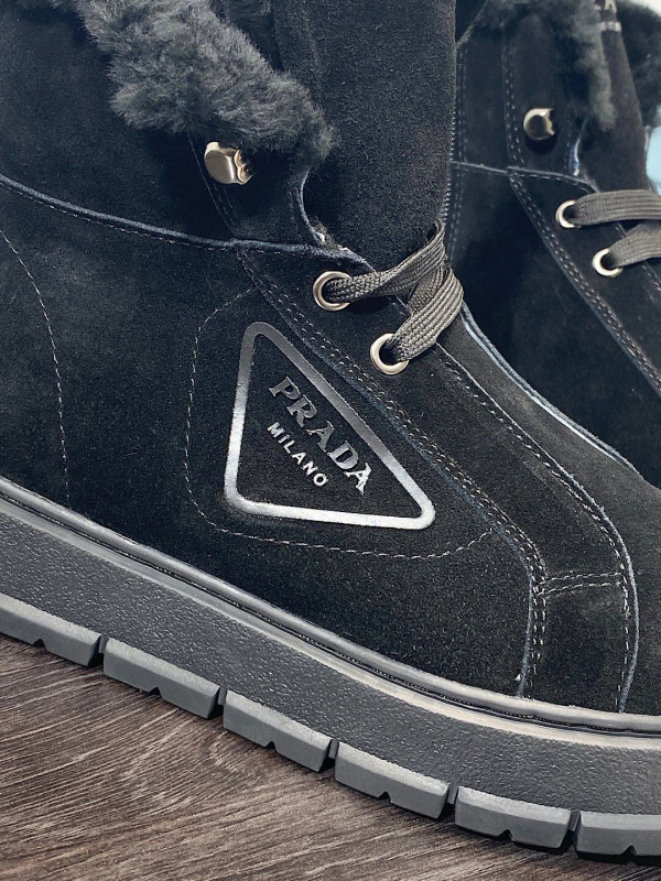 Pra*a boots