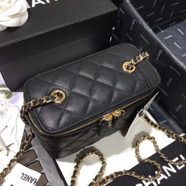 CL VANITY CASE