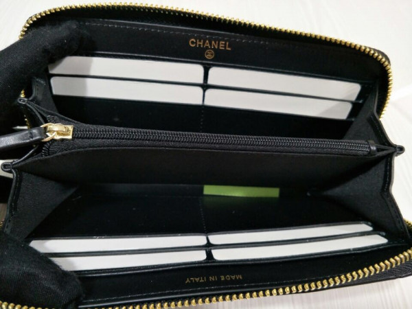 CL 19 ZIPPED WALLET