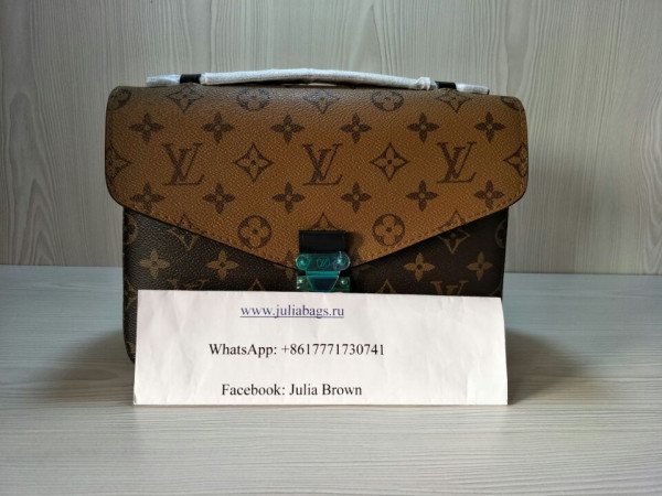 l**is V*t*n pochette metis