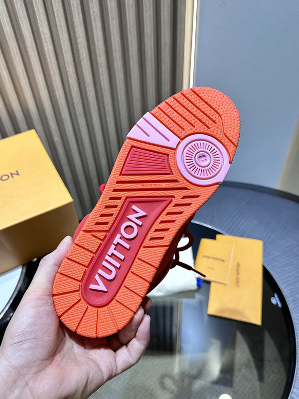 l**is V*t*n trainer sneaker