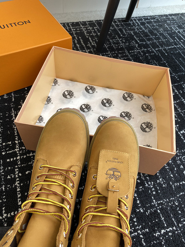 l**is V*t*n boots