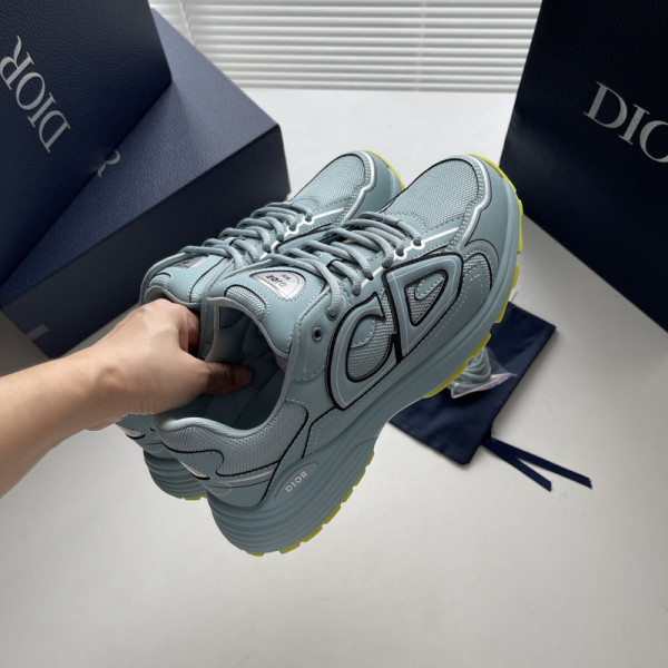 D*or b30 sneaker