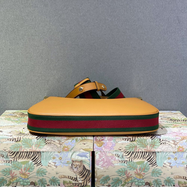 G*u*i attache large shoulder bag