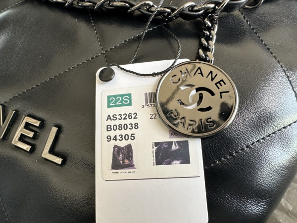 CL 22 SMALL HANDBAG