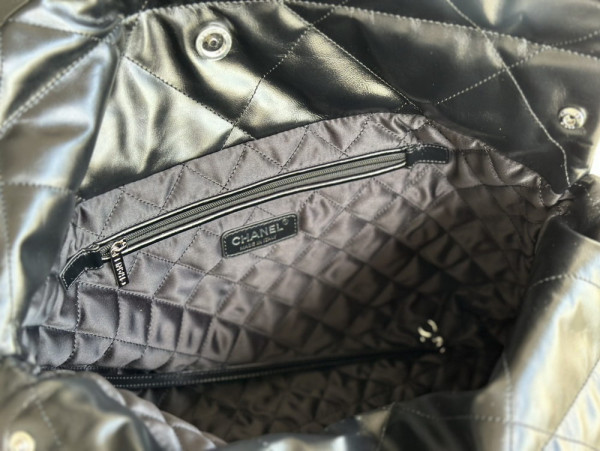 CL 22 SMALL HANDBAG