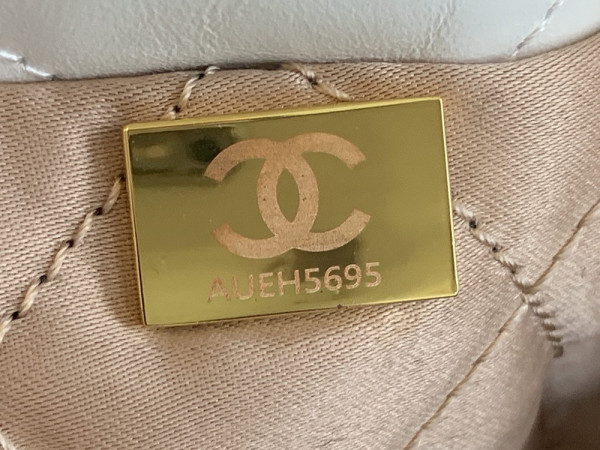 CL 22 SMALL HANDBAG