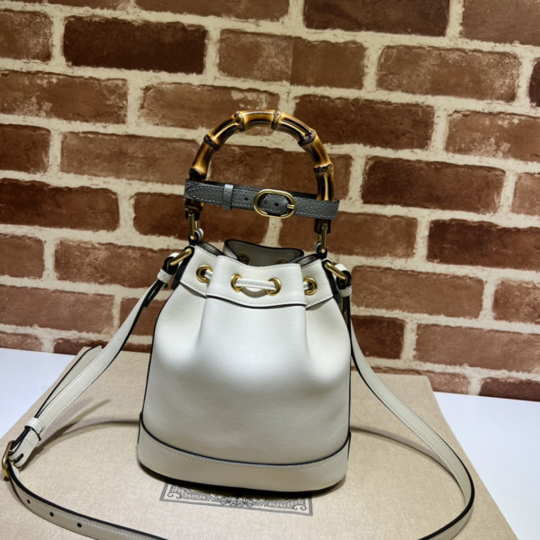 G*u*i diana mini bucket bag