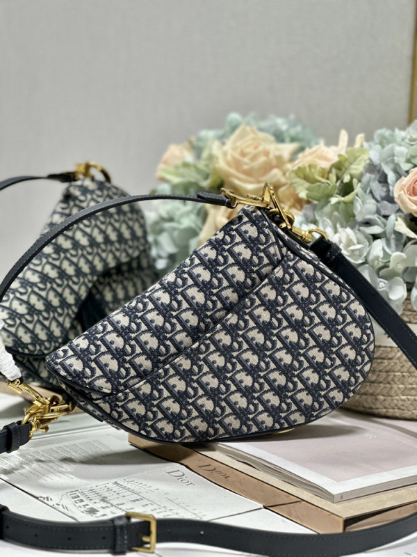 D*or saddle bag