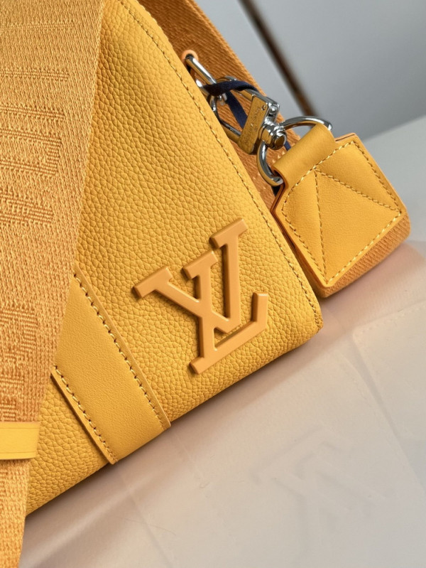 l**is V*t*n city keepall