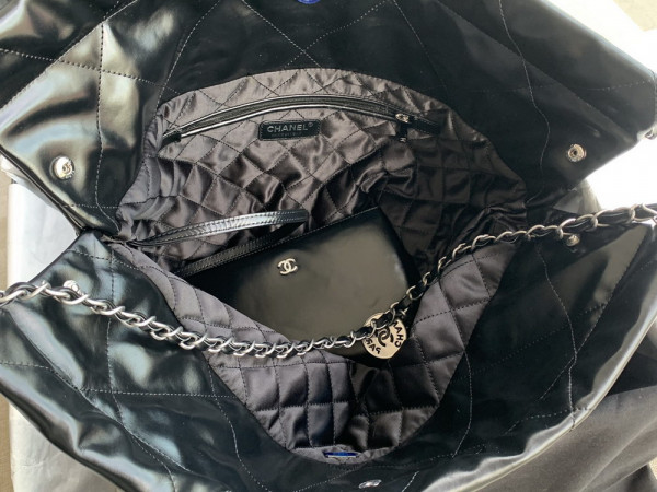 CL LARGE 22 HANDBAG