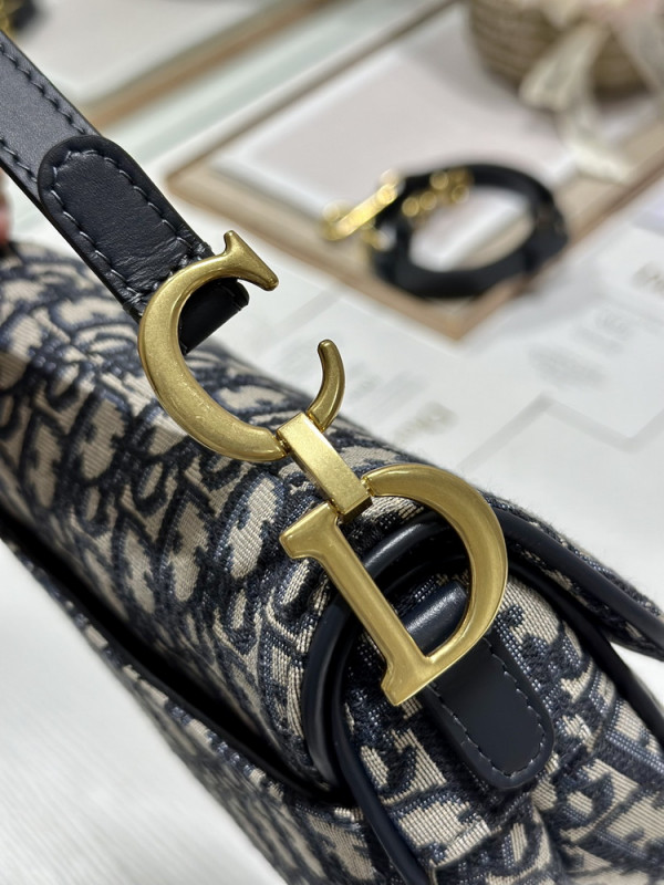 D*or saddle bag