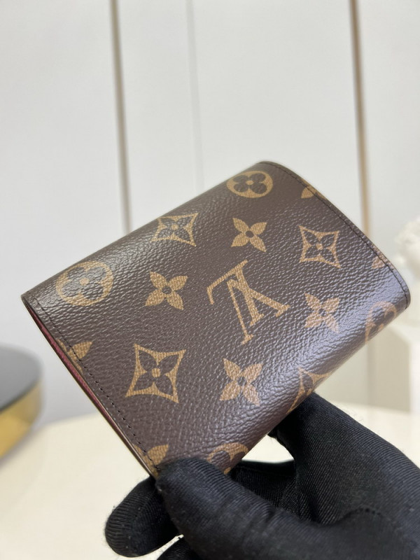 l**is V*t*n victorine wallet