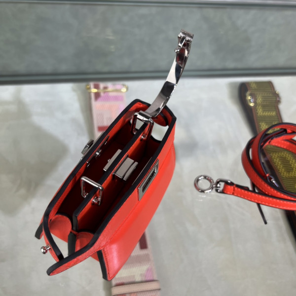 F**di nano peekaboo maxi handle