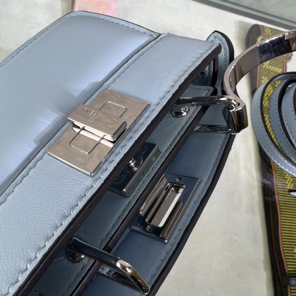 F**di nano peekaboo maxi handle