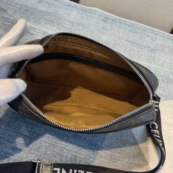Ce**e messenger bag