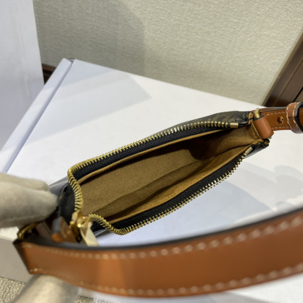 Ce**e mini ava bag
