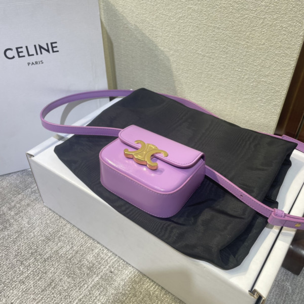 Ce**e mini triomphe