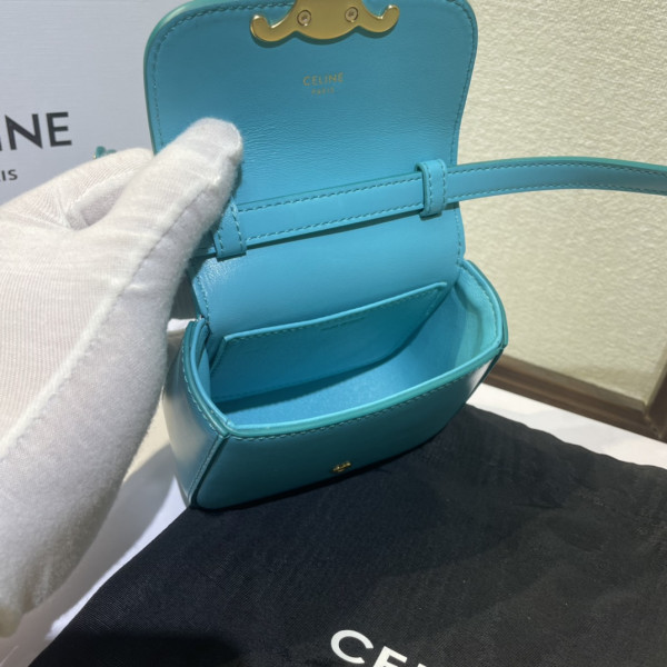 Ce**e mini triomphe