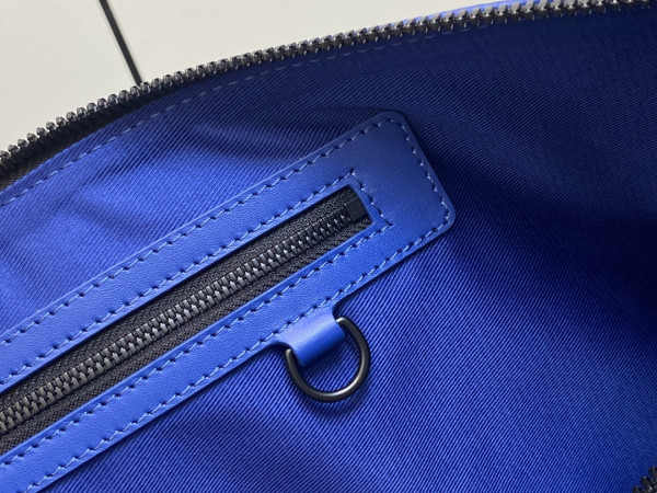 l**is V*t*n keepall bandouliÈre 50