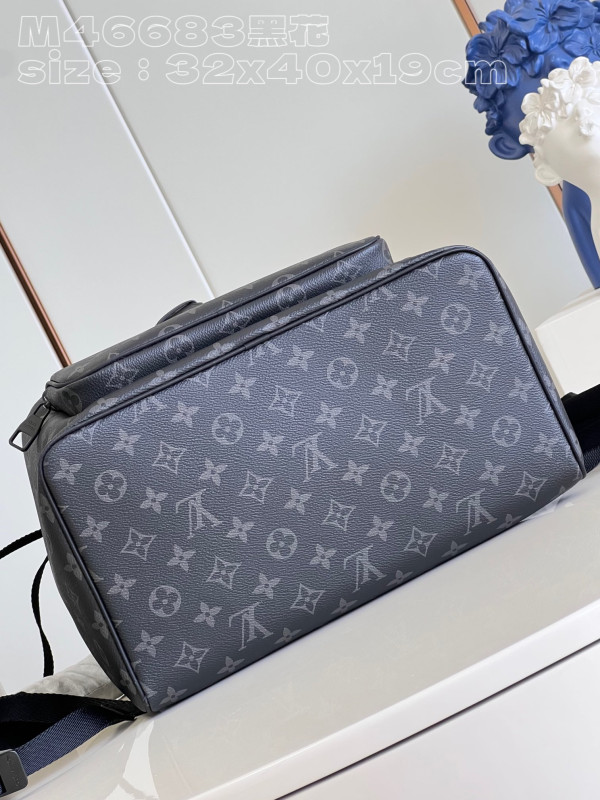 l**is V*t*n backpack