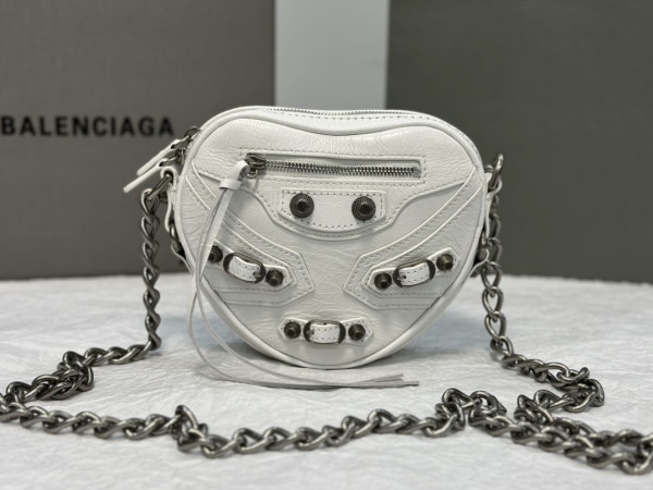 Ba*len*cia*ga le cagole heart mini metallic crinkled-leather shoulder bag