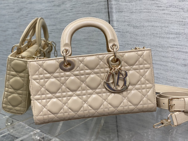 D*or lady d-joy bag