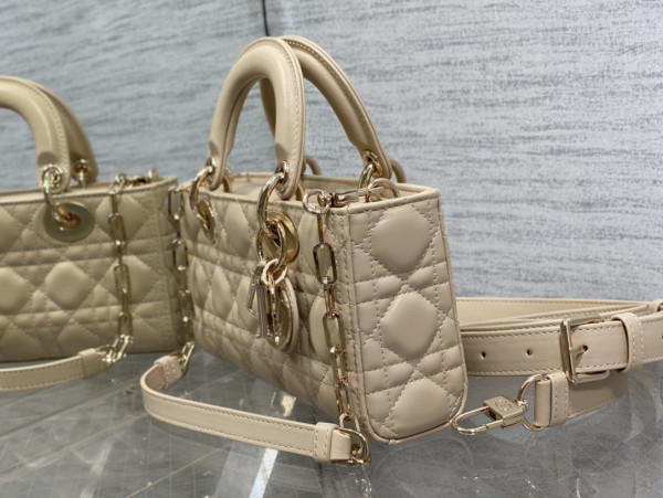 D*or lady d-joy bag