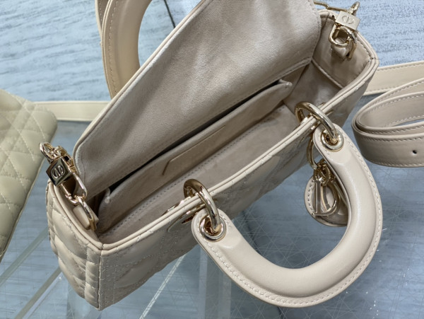 D*or lady d-joy bag