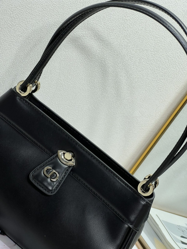 D*or key bag
