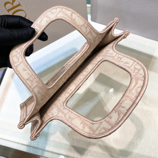 D*or book tote mini