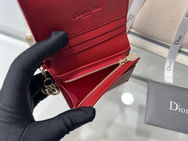 D*or wallet
