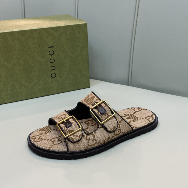G*u*i slipper