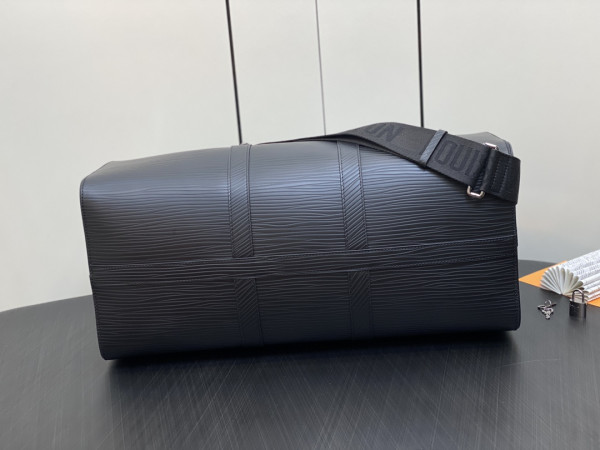 l**is V*t*n keepall bandouliÈre 50