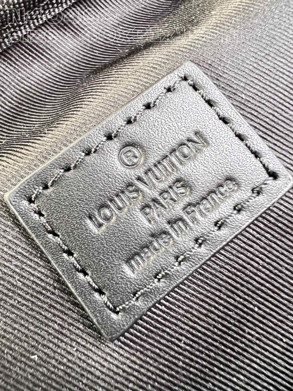 l**is V*t*n avenue backpack