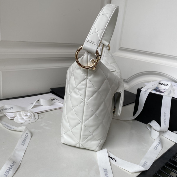 CL MAXI HOBO HANDBAG