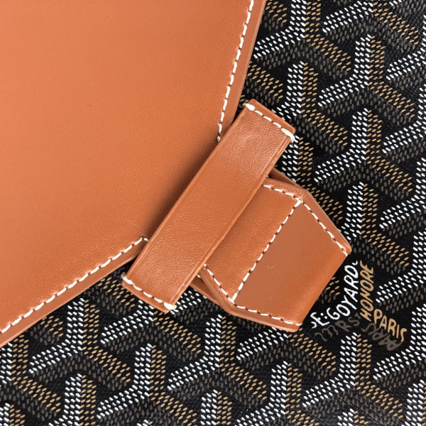 Go*ard commando envelope clutch