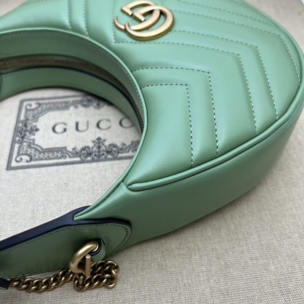 G*u*i gg marmont half-moon-shaped mini bag