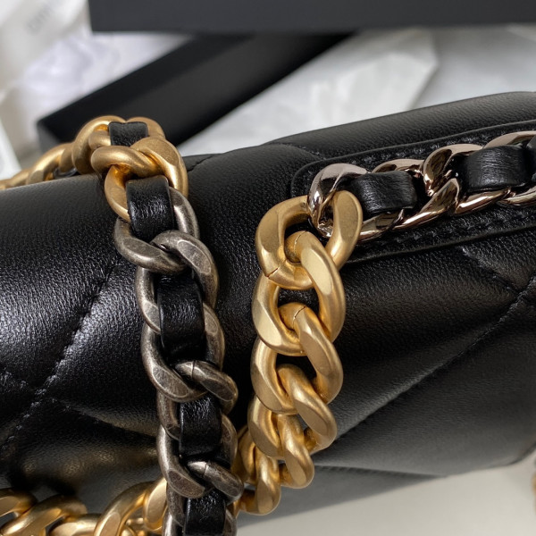 CL 19 WALLET ON CHAIN
