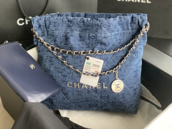 CL 22 SMALL HANDBAG