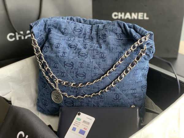 CL 22 SMALL HANDBAG