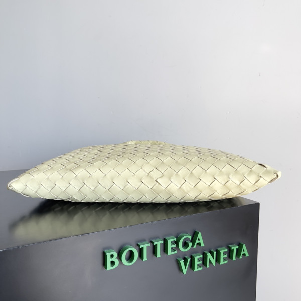 Bo*te*ga ve*ne*ta medium hop