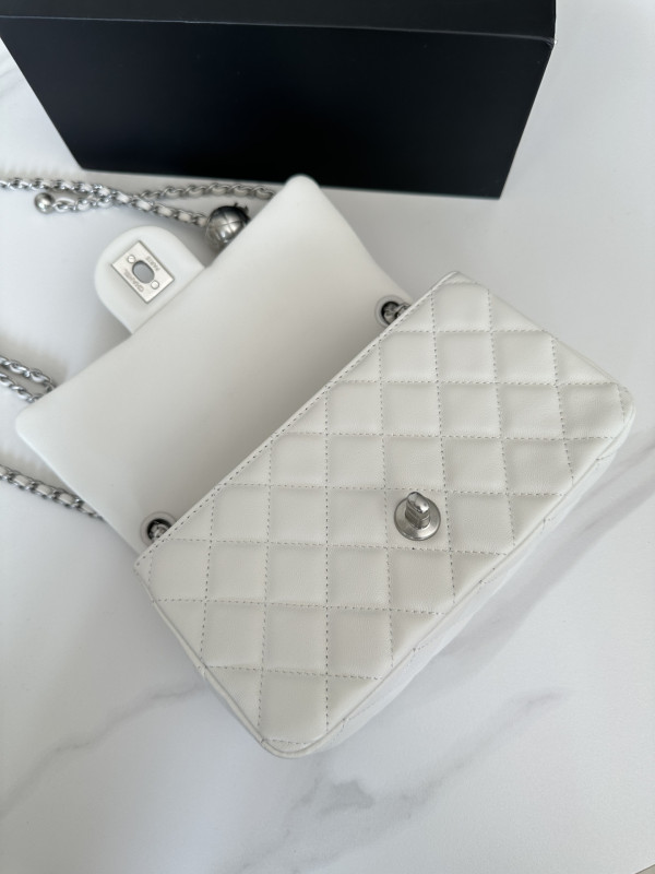 CL FLAP BAG
