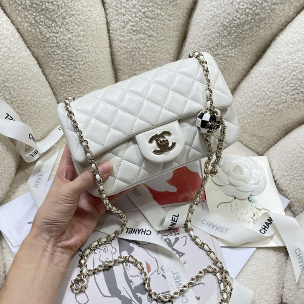 CL FLAP BAG