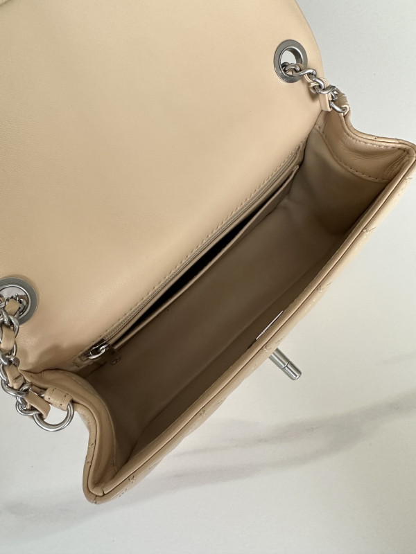 CL FLAP BAG