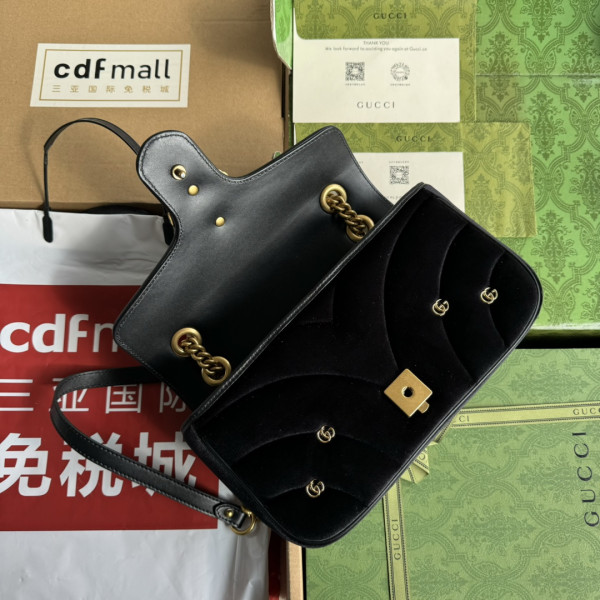 G*u*i gg marmont mini shoulder bag