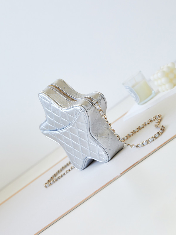 CL STAR HANDBAG