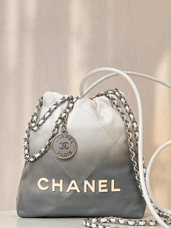 CL 22 MINI HANDBAG