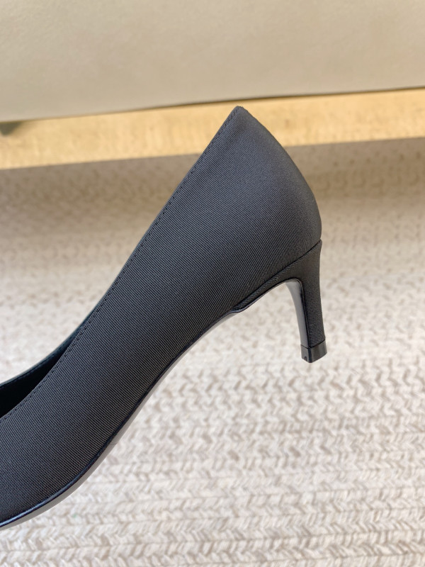 Ce**e pumps